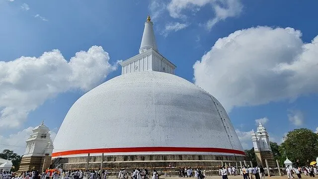 Anuradhapura Ruwanweli maha seya