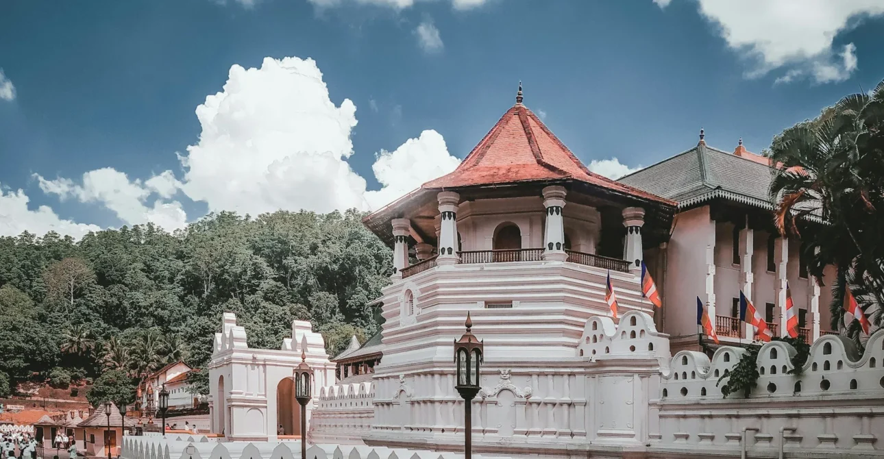 Temple of the Tooth, Kandy Sri Lanka